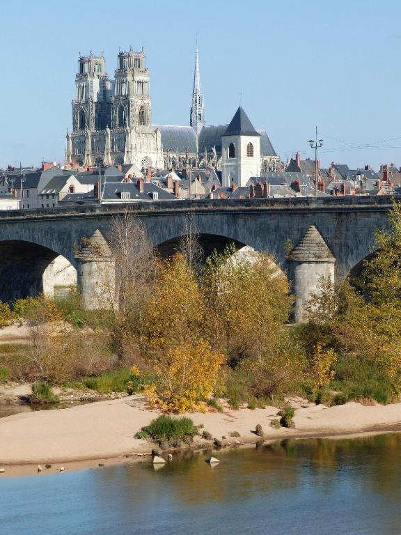 Le Palace Fleury-les-Aubrais Zewnętrze zdjęcie